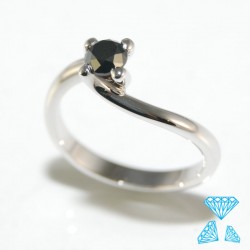 Solitario con brillante nero ct 0.60